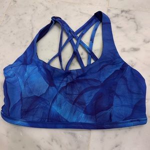 EUC Lululemon Free to be serene bra, watercolor blue, sz 8
